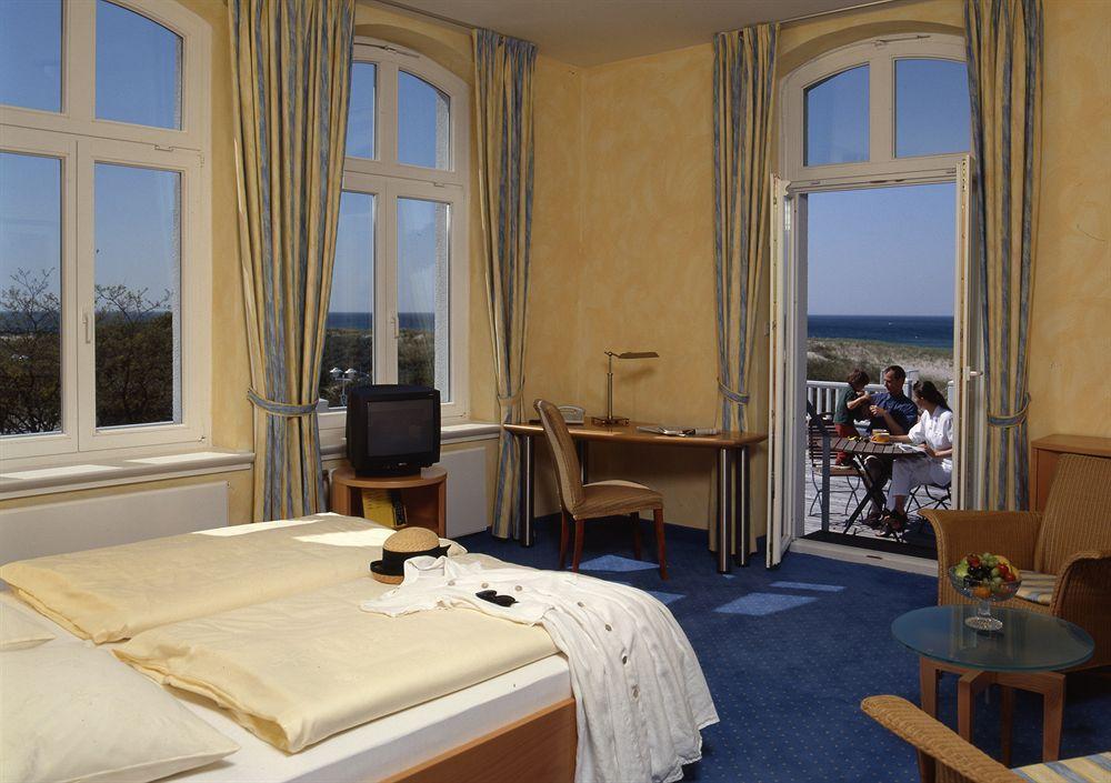 Hotel Am Leuchtturm Rostock Bagian luar foto