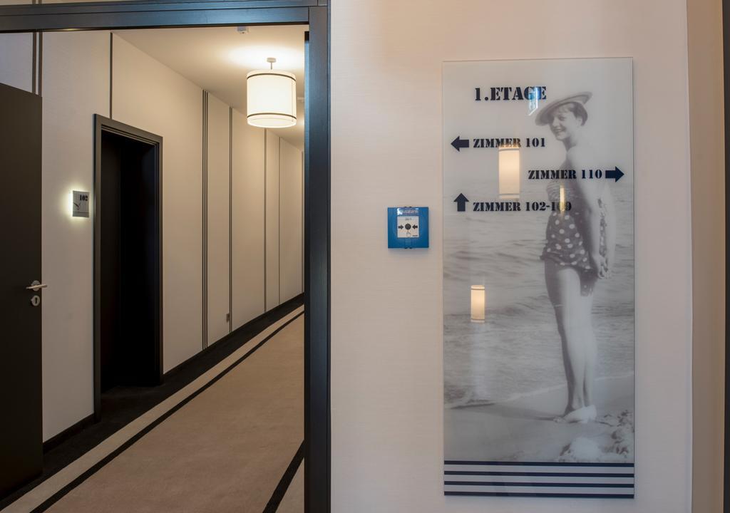 Hotel Am Leuchtturm Rostock Bagian luar foto