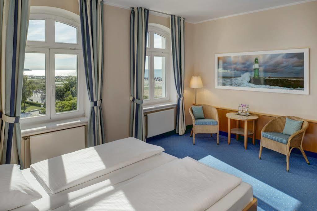 Hotel Am Leuchtturm Rostock Bagian luar foto