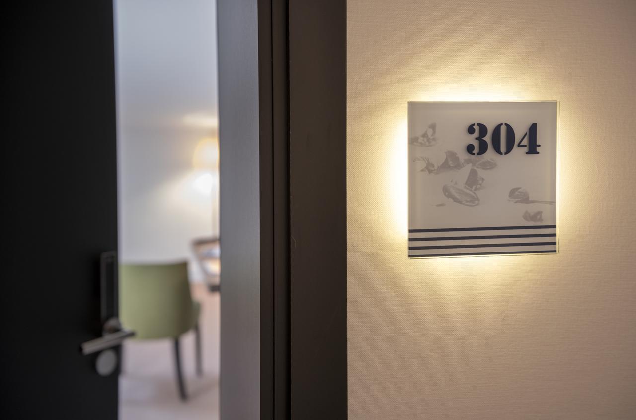 Hotel Am Leuchtturm Rostock Bagian luar foto