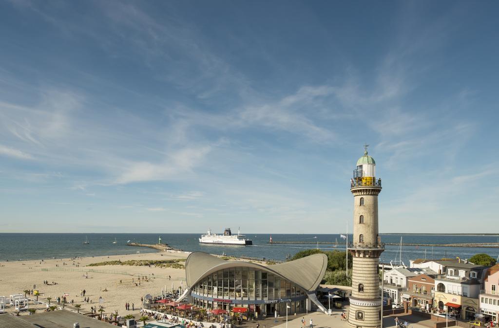 Hotel Am Leuchtturm Rostock Bagian luar foto